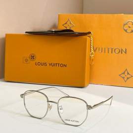 Picture of Louis Vuitton Sunglasses _SKUfw76276503fw